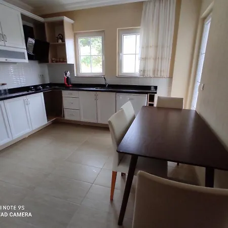 Guezey 3+1 Doga Ve Deniz Manzarali Lägenhet Kaş