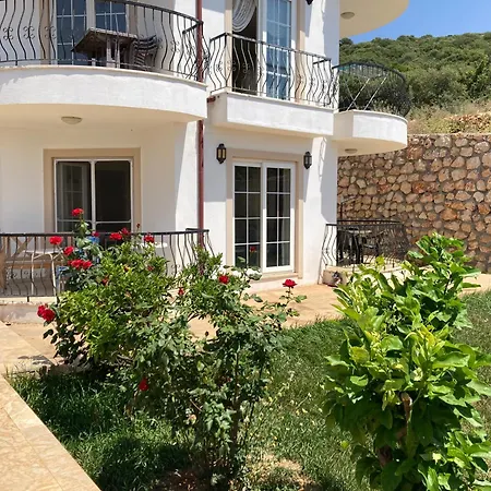 Lägenhet Guezey 3+1 Doga Ve Deniz Manzarali Kaş