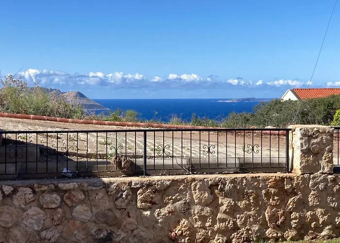 Guezey 3+1 Doga Ve Deniz Manzarali Apartment