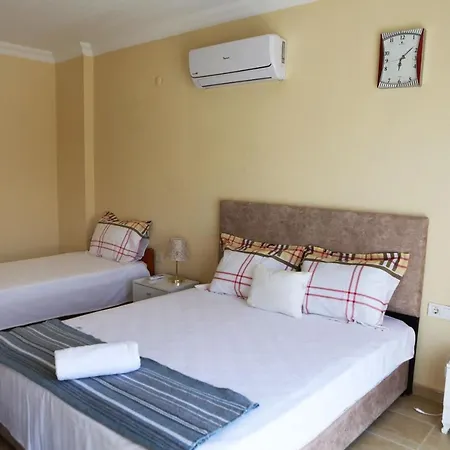 Guezey 3+1 Doga Ve Deniz Manzarali Apartmán Kaş