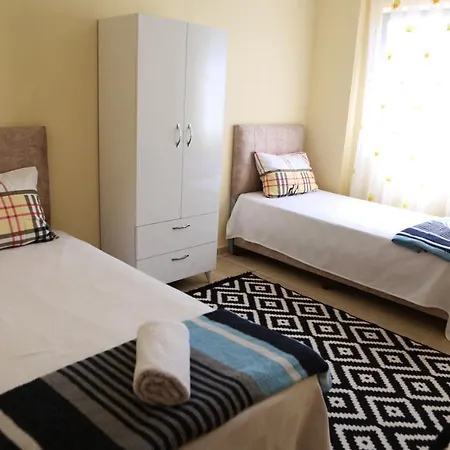 Guezey 3+1 Doga Ve Deniz Manzarali *