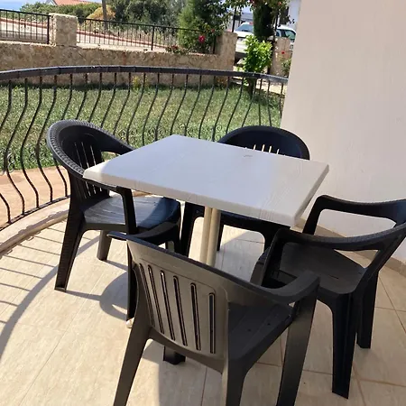 Daire Güzey 3+1 Doğa Ve Deniz Manzaralı