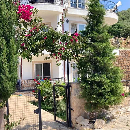 Daire Güzey 3+1 Doğa Ve Deniz Manzaralı *