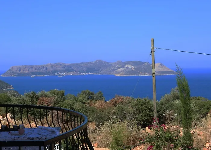 Guezey 3+1 Doga Ve Deniz Manzarali Kas