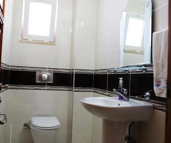 Guezey 3+1 Doga Ve Deniz Manzarali Apartamento