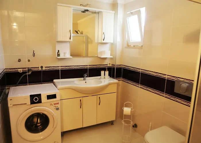 Guezey 3+1 Doga Ve Deniz Manzarali Kas