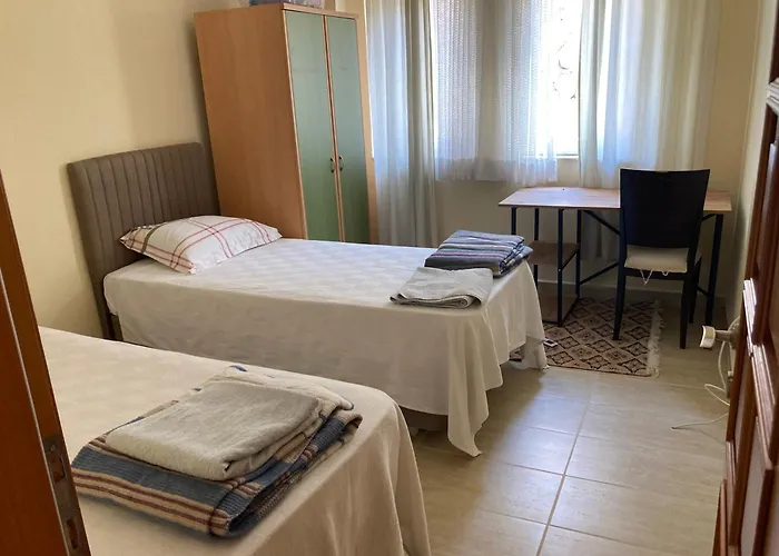 Guezey 3+1 Doga Ve Deniz Manzarali