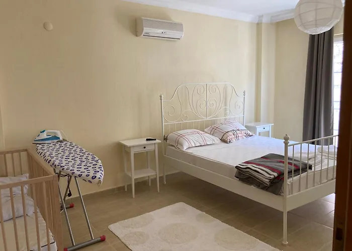 Guezey 3+1 Doga Ve Deniz Manzarali Apartamento *